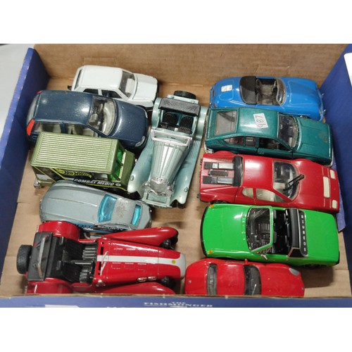 46 - Collection of 7x boxed Vanguards fifties and sixites classic collection cars along with a tray of as... 