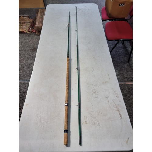 3A - A good quality green Davenport & Fordham 2 piece Avon rod, Farstrike, in 2 parts