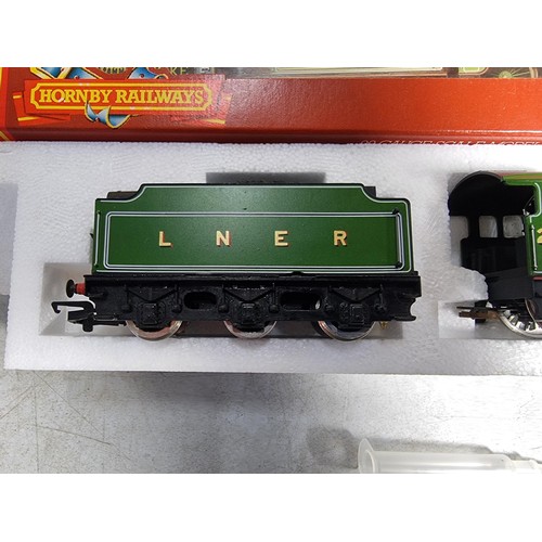 38 - Hornby R378 Class 49/1 Locomotive and Tender LNER 2753 