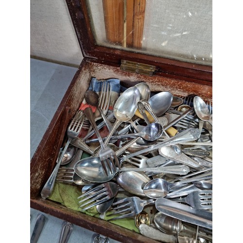 120 - Very large qty of various antique, vintage and some modern flatware, cutlery and kitchen tools compl... 