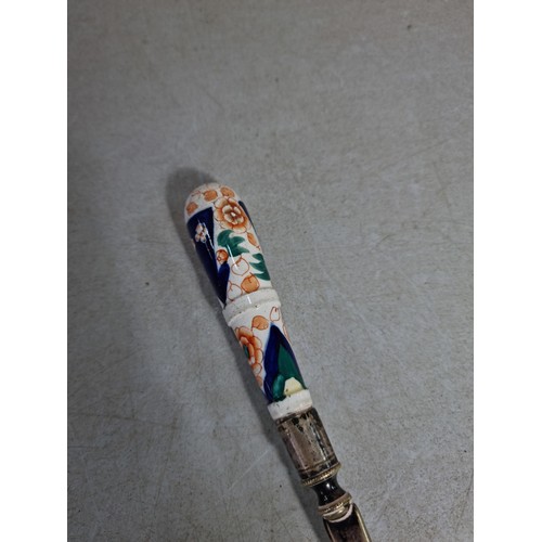 125 - Rare early antique Gaudy Welsh pair of ladle spoons, one A/F to the handle, the other has no cracks ... 