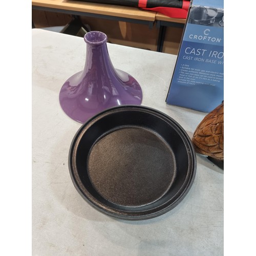 12 - Quantity of collectables inc a boxed Crofton cast iron based tagine along with a good quality modern... 