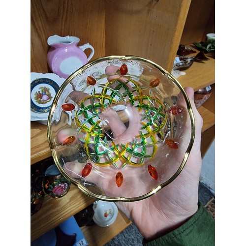 15 - Quanity of collectables including a fluted Masons bowl, boxed handmade Dartington crystal bowl, Geor... 