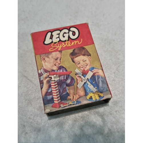 61 - Very Rare Vintage 1960's original Lego System 270 containing the original plastic bikes, 5x in total... 