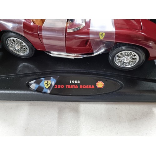 75 - Boxed Classico 1/18 1958 Ferrari Testa Rossa 250 with Vintage Shell fuel pump set, brand new in pres... 