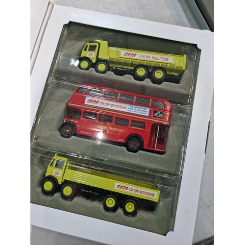 82 - Model railways 00 gauge 1/76 scale, three EFE limited edition die-cast model sets, each set contains... 