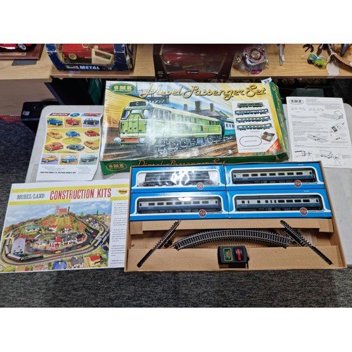 89 - Boxed vintage Great Model Railways 00 gauge Diesel passenger set inc Airfix A1A-A1A class 31 locomot... 
