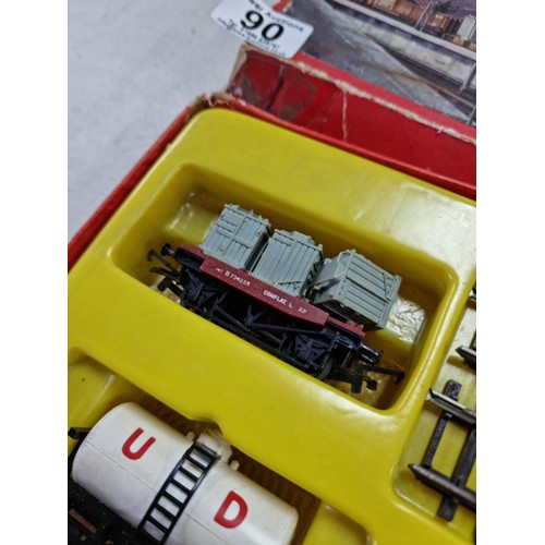 90 - Boxed vintage Tri-ang Hornby 00 gauge The Freight master electric train set in original box, includi... 