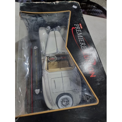 104 - 3 boxed Maisto boxed diecast vehicles including special edition Porsche boxter, a Mercedes Benz 280S... 