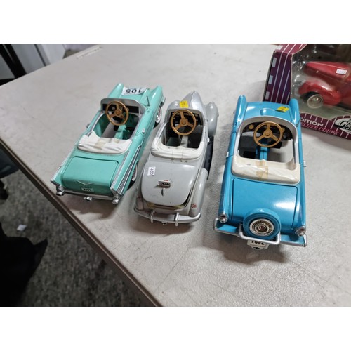 105 - A collection of 4x rare chain driven heavy diecast cars by Gearbox Collectibles, including a boxed 1... 