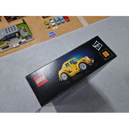 99A - Brand new sealed box of Lego Transformers Bumble Bee 10338 (950 pieces)
