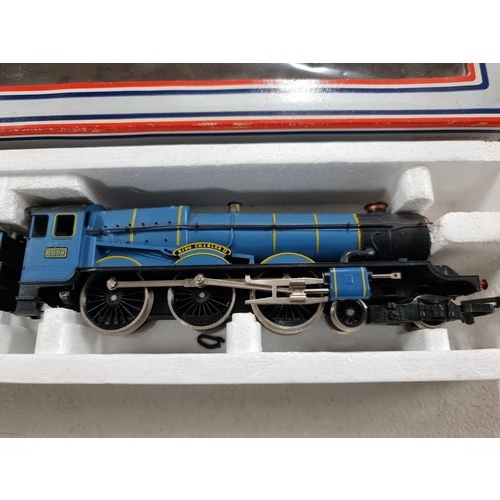 78 - Boxed Lima 205104 00 gauge King Charles II locomotive and tender in rare experimental blue livery wi... 