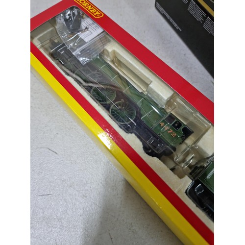 103 - A very rare as new boxed Hornby R3081, limited edition, class A3 flying Scotsman locomotive and tend... 