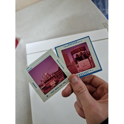 37 - A large collection of approx 200 photographic slides to include places around the world, etc.