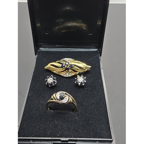 286 - A stunning 9ct yellow gold matching diamond and sapphire jewellery set featuring a brooch with a pie... 