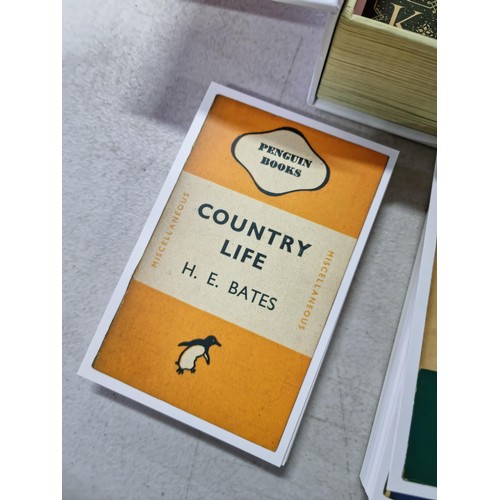 105 - Postcards from Penguin books, 100 book covers in 1 box which has a cover to each postcard, the boxse... 