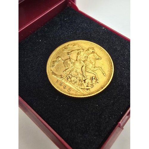 285 - Antique 1902 full gold sovereign struck in 22ct gold featuring King Edward VII head, in very good co... 