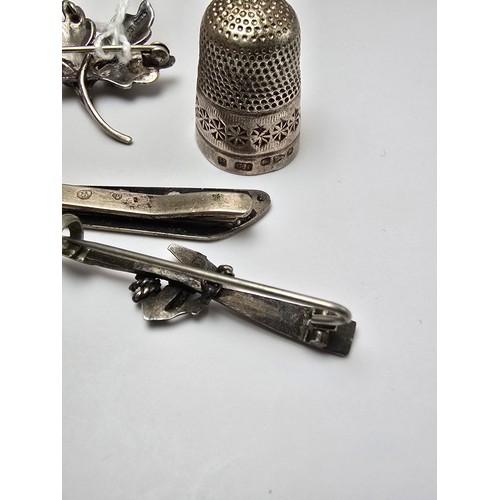 284 - A quantity of good quality hallmarked silver collectables to include a H.M silver thimble by Charles... 