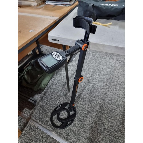 47 - Cased Sunpow Metal Detector MD-620 with digital display in good order complete with Sunpow pin point... 