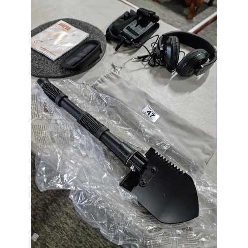 47 - Cased Sunpow Metal Detector MD-620 with digital display in good order complete with Sunpow pin point... 