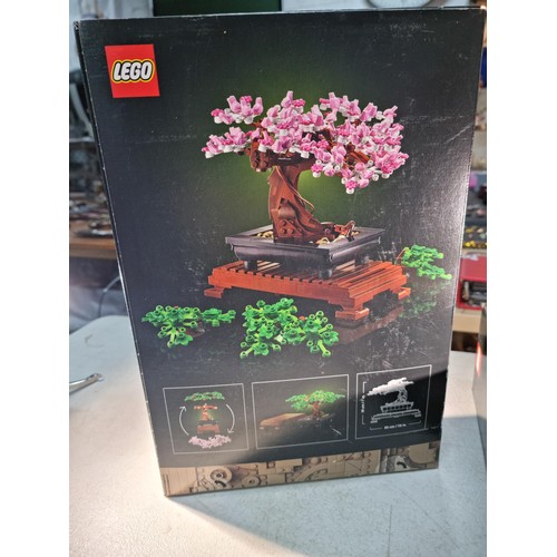 57 - 2x new in box Lego models inc 21042 Lego Architecture Statue of Liberty and 10281 Botanical Collecti... 