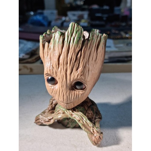 70 - Collection of 3x Groot figures from the Marvel Comic series, all in good order each measures 15cm hi... 