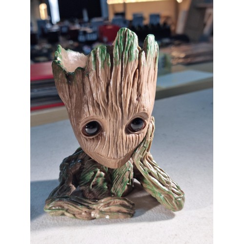 70 - Collection of 3x Groot figures from the Marvel Comic series, all in good order each measures 15cm hi... 