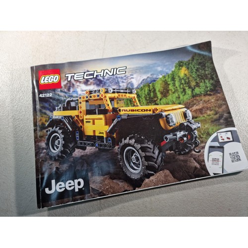 75 - Good quality Lego Technic 42122 jeep completely built, comes with instruction manual