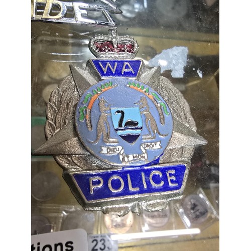 237 - 3x rare vintage Australian police cap badges, 1 is for Queensland police, another for Western Austra... 