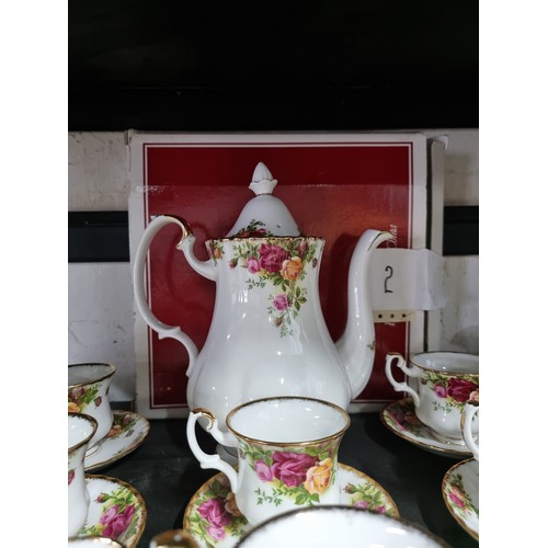 34 - Large 26x quantity of Royal Albert Old Country Roses part dinner tea set, inc coffee pot, 6x coffee ... 