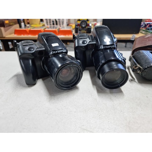 90 - Collection of 6x cameras inc an Olympus IS-1000, Olympus Superzoom 700XB, Zeiss Ikon Nettar camera w... 