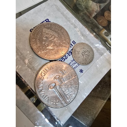 241 - 2x collectable £5 coins along with a quantity of silver jubilee commemorative block stamps, a silver... 