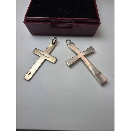 207 - 2x 925 sterling silver Cross formed pendants with different designs, in clean condition and boxed. L... 