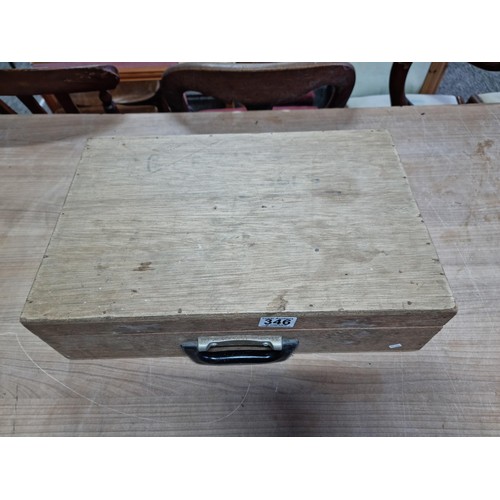 346 - Good quality empty wooden tool box with clips to the side in overall good condition measures 12cm hi... 