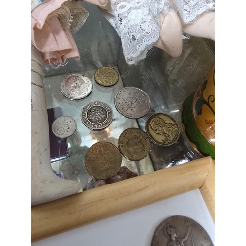 170 - A quantity of collectables to include various world coins, a framed coin set, a good quality hand pa... 