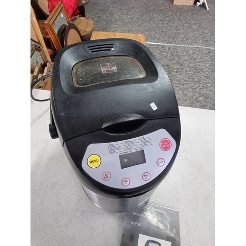 386 - Tesco own brand Bread Maker with digital display along with a boxed MO Health Omelette maker both co... 