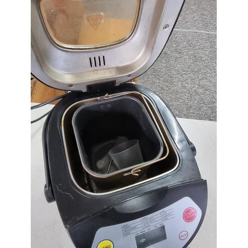 386 - Tesco own brand Bread Maker with digital display along with a boxed MO Health Omelette maker both co... 