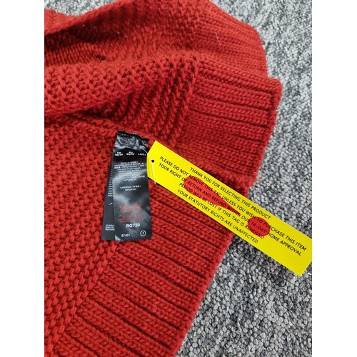 396 - Joe Browns knitted red Gent's wool cardigan in excellent clean condition as new with tags - Size UK ... 