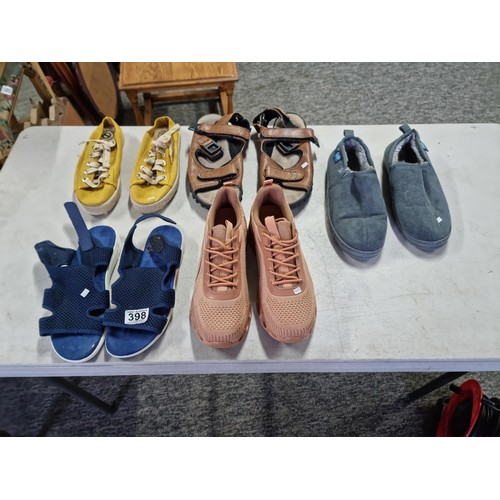 398 - 5x Pairs of shoes to include a Size 41 beige pair of shoes, 2x pair of sandals (one of the pairs is ... 