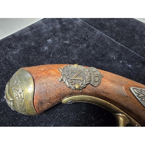 288 - A pair of stunning reproduction flintlock pistols colonial 1806, Napoleonic era. These classic caval... 