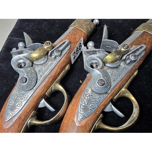 288 - A pair of stunning reproduction flintlock pistols colonial 1806, Napoleonic era. These classic caval... 