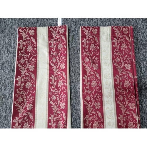 395 - Pair of Regal striped drapes in excellent clean condition with no holes or tares. Measurements are 2... 