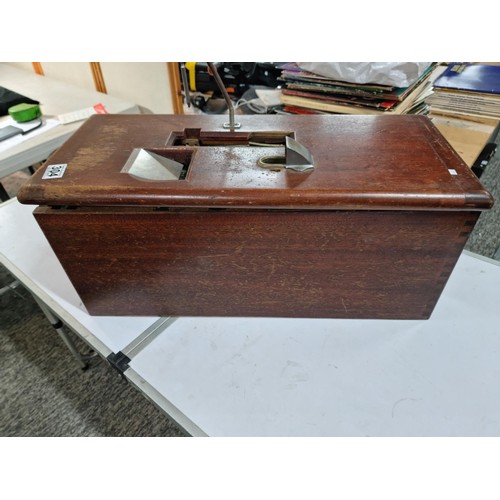 304 - Impressive large antique mahogany cash register by Gledhill Halifax, the lid lifts up to reveal the ... 