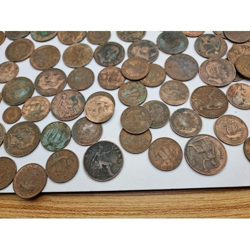 165 - Very large quantity of pre decimal coins mostly pennies and half pennies of various dates, please se... 