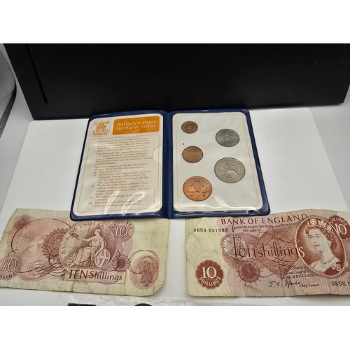 168 - A quantity of collectable coins to include 4 silver coins, to include an 1887 Queen Victoria 6 pence... 