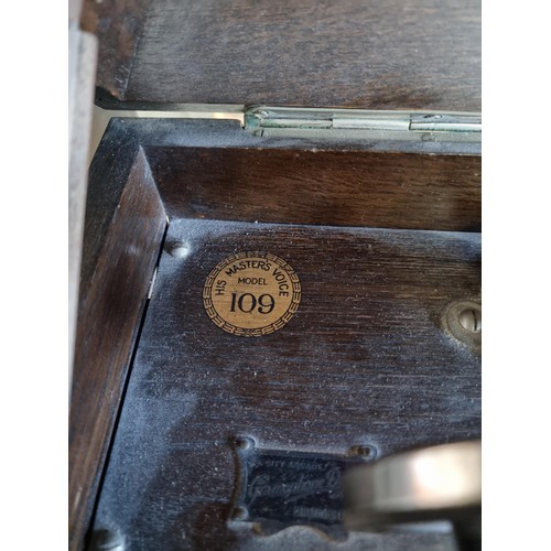 1A - A vintage HMV model 109 tabletop gramophone number 4 sound box. Complete with handle, spare needles,... 