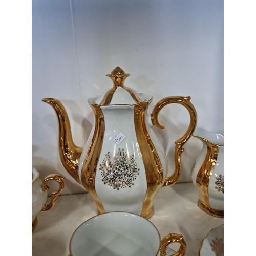 17 - 14x piece gilded and white coloured tea set by M.Z. Czechoslovakia in good order inc 5x cups and sau... 