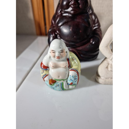 35 - Collection of 5x Buddha figures inc a Leonardo collection chrome and ceramic figure, a resin figure,... 