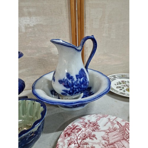 54 - Collection of ceramics to include a good quality blue and white antique fish mould, 3x The Hunter by... 