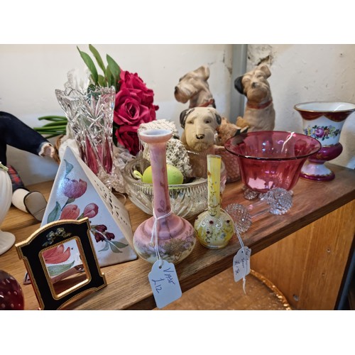 135 - Shelf full of collectables to inc a yellow vaseline stem vase with hand painted decoration, a Parago... 